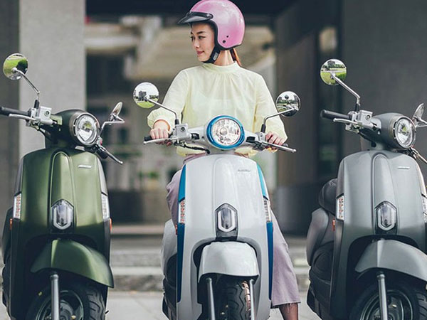 Kymco Like 125 EV giá rẻ chạy 199km/lần sạc, sắp về Việt Nam