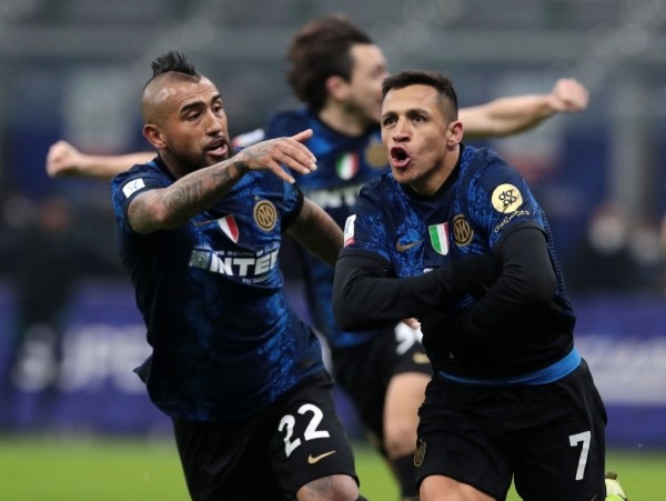 Cựu sao MU giúp Inter Milan đánh bại Juventus, giành Siêu Cúp Italia 2021