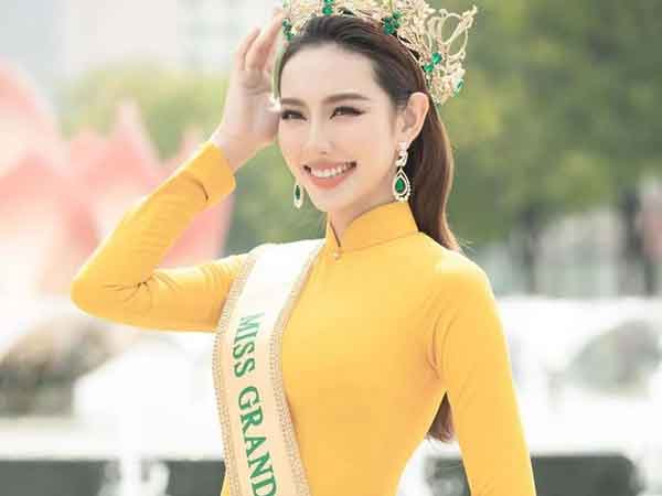 Thực hư tin Hoa hậu Thuỳ Tiên bị huỷ follow hàng loạt trên Instagram?