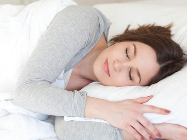 Cách để ngủ ngon không bị giật mình và không thức giấc giữa đêm