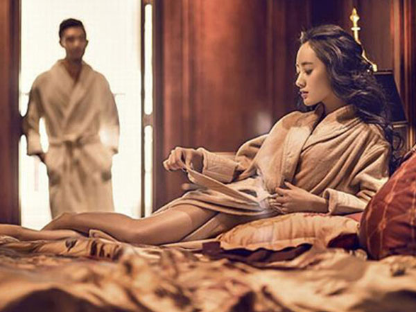 Chàng vũ công bỏ 'cơm nhà' để cặp bồ rồi chết lặng khi thấy 'đặc sản' của ông hàng xóm