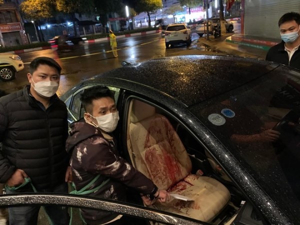 Hành trình truy bắt đối tượng dùng dao chém lái xe taxi cướp tài sản