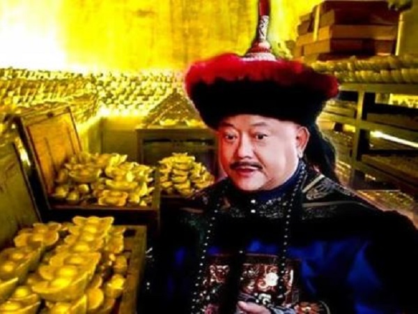 Những 'bí quyết' kiếm tiền độc nhất vô nhị này giúp Hòa Thân trở thành người giàu nhất thế giới!