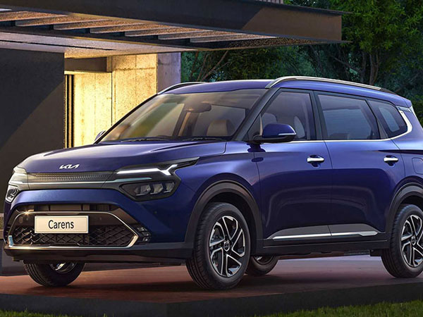 Kia Carens 2022 chưa có giá bán đã 'cháy hàng', đe dọa Innova