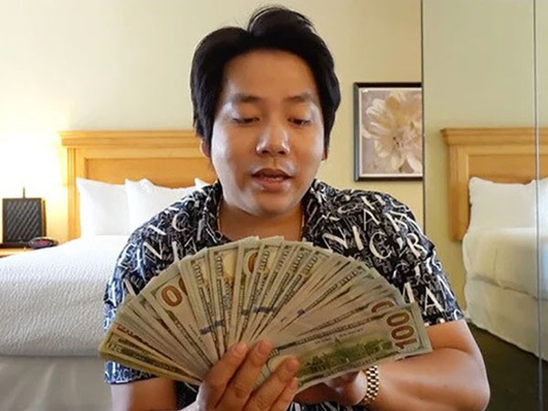 Khoa Pug ẩn ý chuyện bị anh em bào tiền, netizen réo gọi Vương Phạm - Johnny Đặng