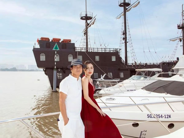 Bà xã Hồ Hoài Anh tiết lộ đang xây dựng dinh thự xa hoa, cạnh bến du thuyền