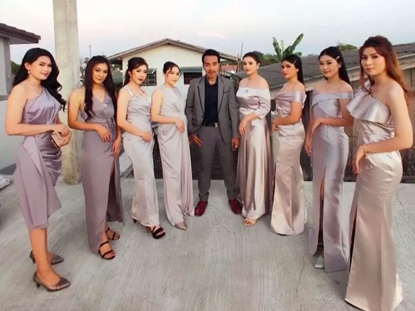 Người đàn ông lấy 8 vợ chia sẻ cuộc sống hôn nhân đáng kinh ngạc, mỗi tối ở cùng một vợ theo đúng thứ tự