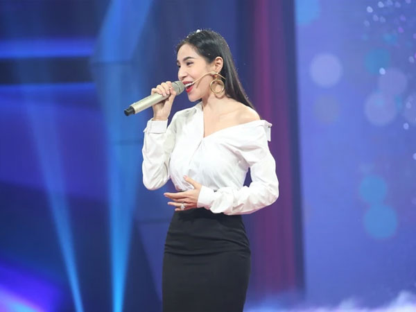 Giữa nghi vấn tái xuất sau ồn ào từ thiện, Thủy Tiên bị netizen 'mổ xẻ' giọng hát