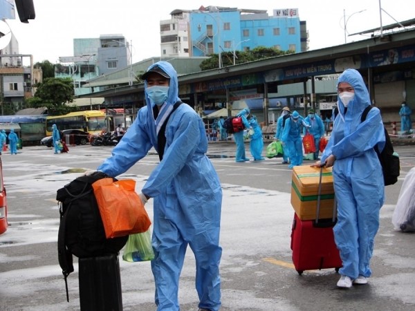 Chuyên gia khuyến cáo người dân hạn chế tối đa việc đi chúc Tết