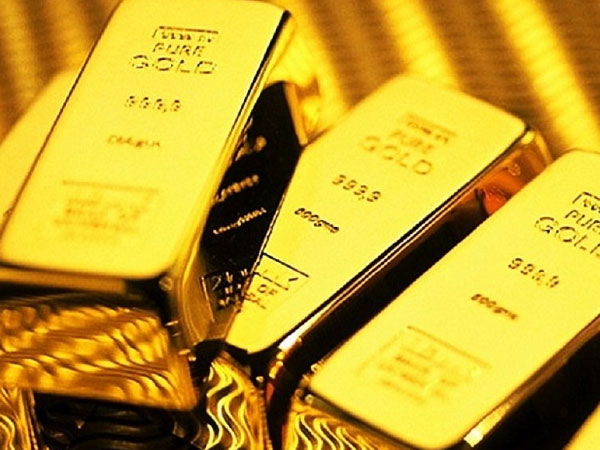 Giá vàng tiến gần mốc 62 triệu đồng/lượng