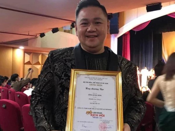 Phó cục trưởng Cục Nghệ thuật Biểu diễn nói về giải thưởng gây tranh cãi của Minh Béo: 'Người đi tù về chẳng lẽ không cho người ta hoàn lương à?'