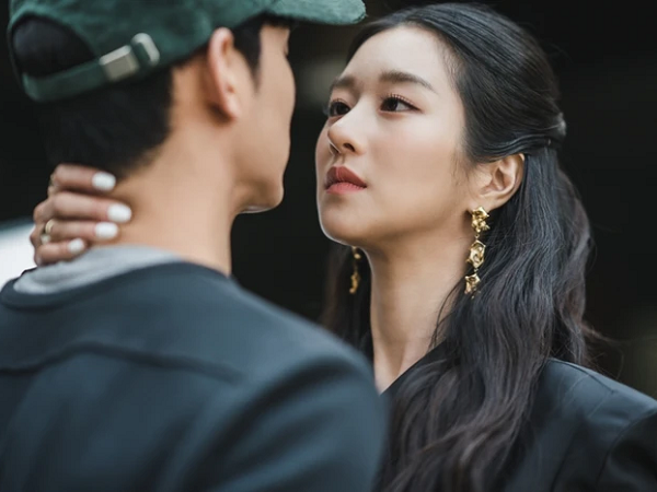 3 mỹ nữ mê trai rớt liêm sỉ ở phim Hàn: Vứt bỏ cả hình tượng để mê Choi Woong trong 'Our Beloved Summer'