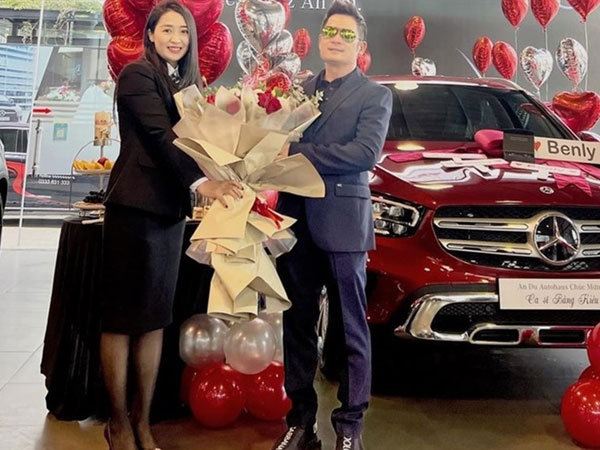 Chiếc 'xế hộp' tiền tỉ ca sĩ Bằng Kiều mới tậu đón Tết 2022 có gì đặc biệt?