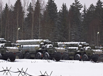 S-400 đến Belarus, trực thăng Nga 'lội ngược dòng' sang Ukraine