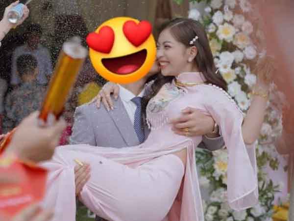 Trước khi đính hôn, Nhật Lê từng 'nhá hàng' ảnh cưới mà fan không hề hay biết?