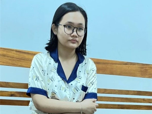 Chân dung nữ sinh viên đầu độc cha ruột bằng chất độc xyanua rồi đổ xi măng, xây gạch để che đậy thi thể