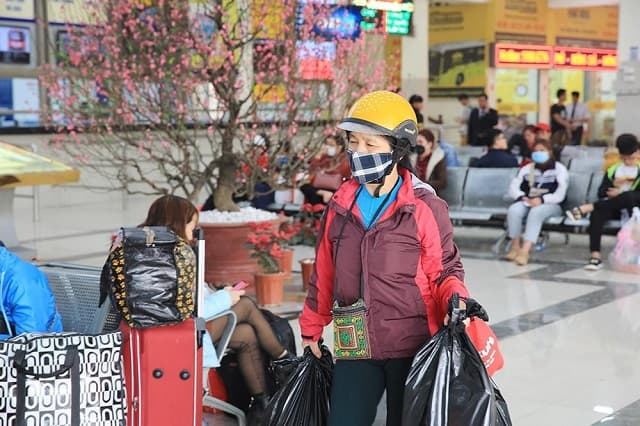 Bộ Y tế: Không cách ly người dân về quê ăn Tết
