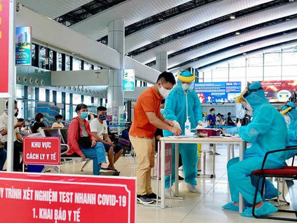 Bỏ xét nghiệm với khách bay nội địa, gồm cả trẻ em