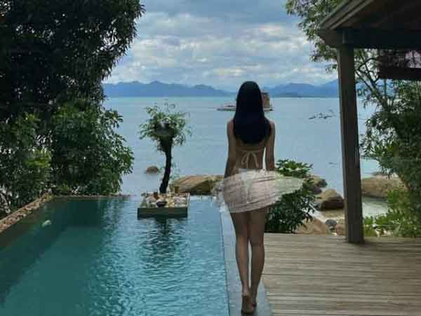 Jun Vũ tung ảnh khoe vòng 3 hừng hực, ai dè lại che chắn một bức ảnh vì nguyên nhân không ai ngờ