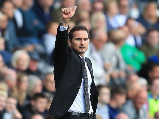 Thêm một HLV ở Ngoại hạng Anh bị sa thải, cờ đến tay Lampard