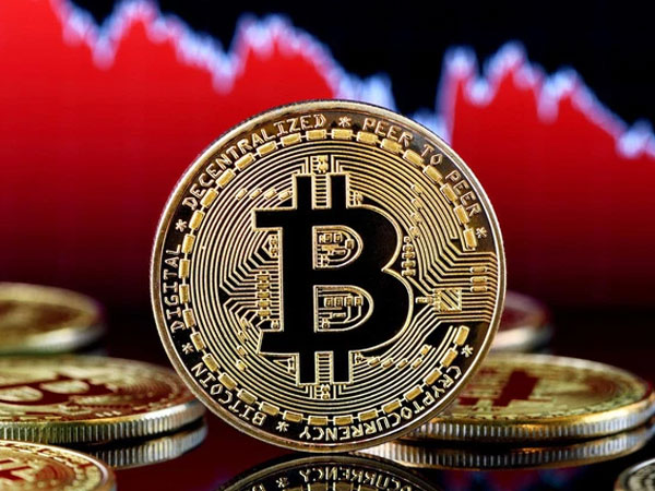 Gượng dậy sau cú giảm thê thảm, Bitcoin vẫn ở dưới đáy sâu
