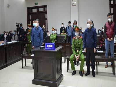 Cựu giám đốc Bệnh viện Bạch Mai lĩnh án tù