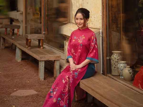 Primmy Trương khoe hình diện áo dài đón Tết sớm, đỉnh nhất vẫn là khoản thần thái chuẩn dâu hào môn