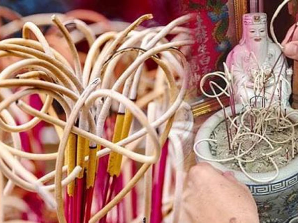 Sau lễ cúng ông Công ông Táo, đây là những ngày rút tỉa chân nhang đẹp nhất năm 2022