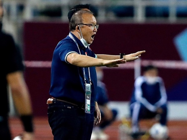 Cựu trợ lý Sir Alex tuyên bố tuyển Australia 'đánh nhanh thắng nhanh', thầy Park buông lời thách thức