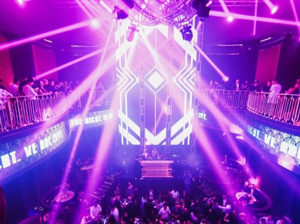 Hà Nội nói về thời điểm mở lại quán karaoke, vũ trường, rạp chiếu phim