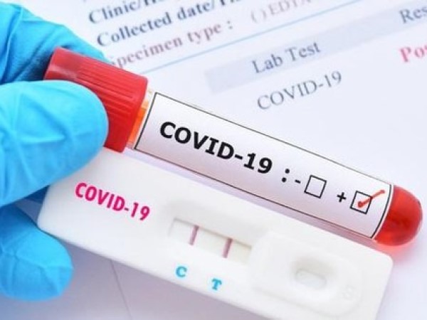 Úc: Thổi giá kit test nhanh COVID-19 có thể bị phạt 5 năm tù