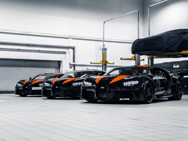 Bugatti Chiron Super Sport 300+ phiên bản giới hạn chính thức bán