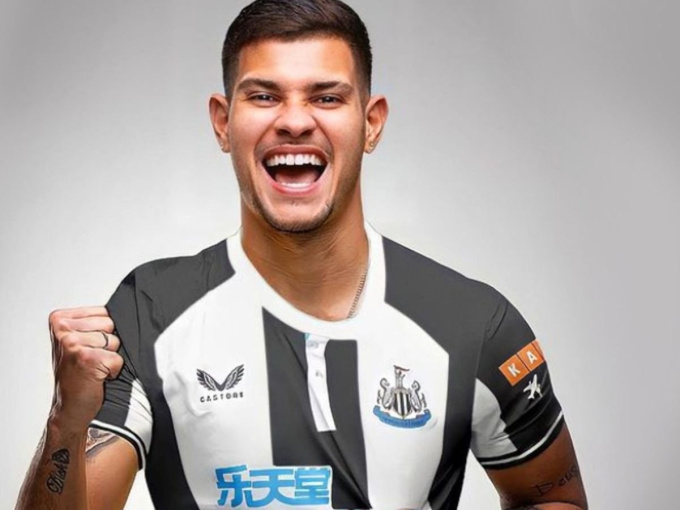Newcastle chiêu mộ thành công tân binh thứ 3 trong tháng 1