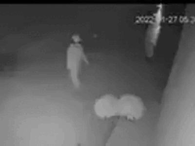 Clip: Giả vờ dừng xe tập thể dục, cô gái có hành động khiến chủ nhà ngán ngẩm