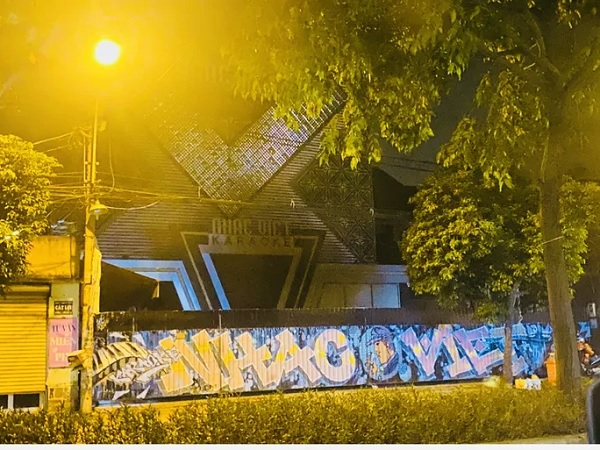 Ẩu đả kinh hoàng tại quán Karaoke, 1 người bị đâm tử vong