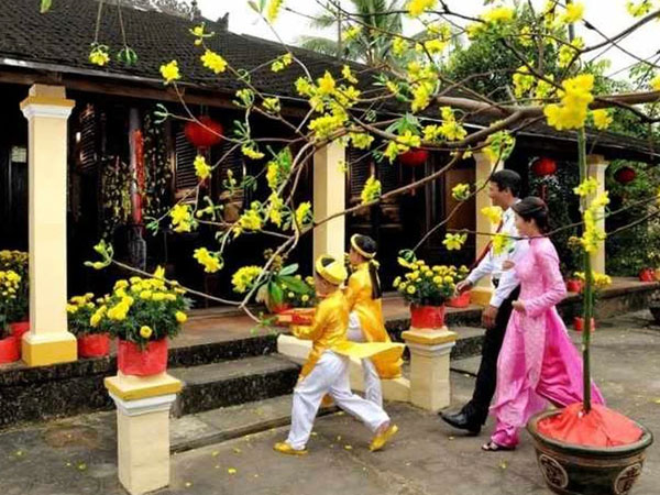 Chọn tuổi xông đất, xông nhà năm Nhâm Dần 2022 để cả năm may mắn, tài lộc