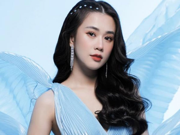 Ngọc Thảo tung bộ ảnh siêu đỉnh trước thềm năm mới: Nhan sắc thăng hạng, vòng một 'lấp ló' cực hút mắt