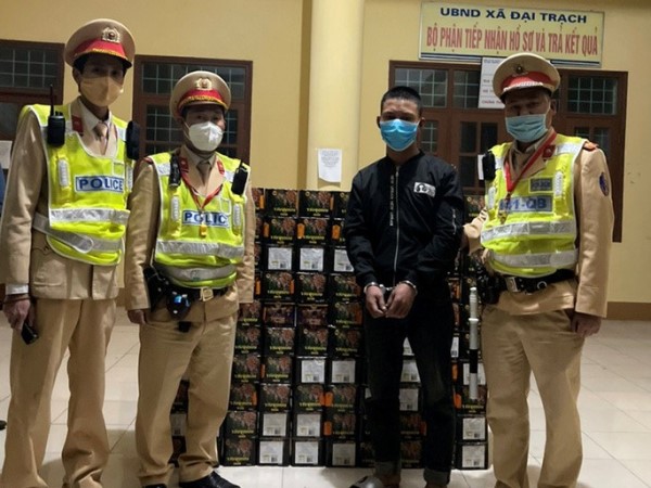 Quảng Bình xử lý hàng chục đối tượng đốt pháo trong đêm giao thừa