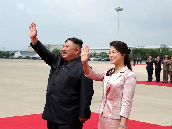Vợ ông Kim Jong Un bất ngờ tái xuất