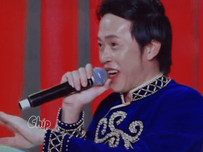 Xôn xao clip Hoài Linh xuất hiện biểu diễn ca khúc nhạc Xuân cực sung trên sân khấu: Chuyện gì thế này?