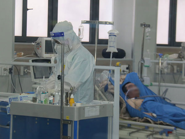 Hà Nội: Dịch vụ chăm sóc F0 3 triệu/ngày ‘nóng’ dịp Tết