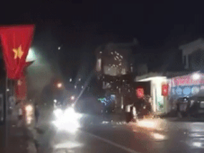 Clip: Đang quay pháo sáng nhiệt tình, cô gái bị công an tóm gọn