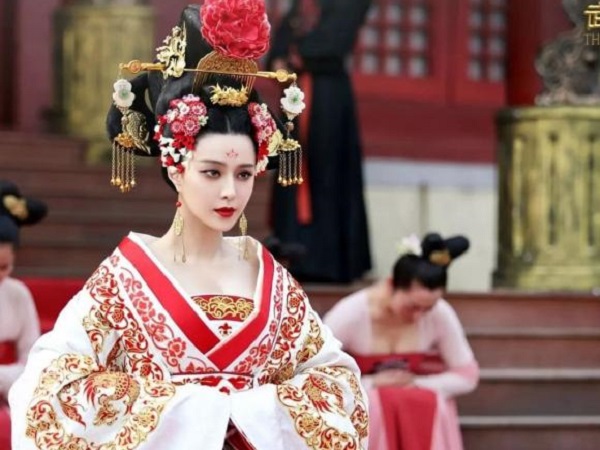 Võ Tắc Thiên nổi tiếng trong lịch sử rốt cuộc cao bao nhiêu? Bà có ưu thế về mặt thể hình, thảo nào lại sống thọ tới 81 tuổi