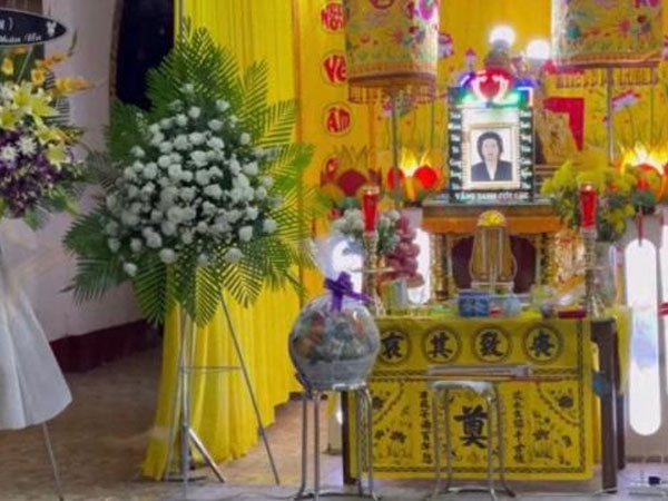 Lễ an táng NS Hoàng Lan: Khách viếng và đưa tang thưa thớt, buồn thương một đời nghệ sĩ