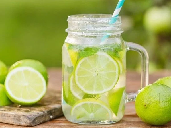Sau Tết, dùng 6 thức uống này vào buổi tối để 'quét sạch' mỡ bụng, 3 loại nước gây tăng cân cần tránh xa