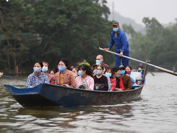 Hà Nội cho phép mở cửa đón khách trẩy hội chùa Hương