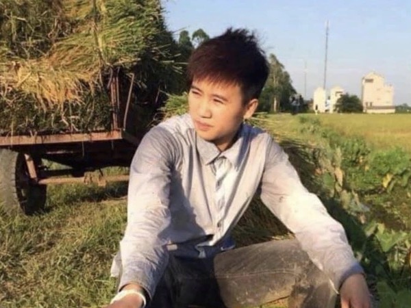 Đời con gái đi đá bóng khổ lắm: Đừng nói chuyện vĩ mô, họ đá tốt chỉ mong thưởng to!