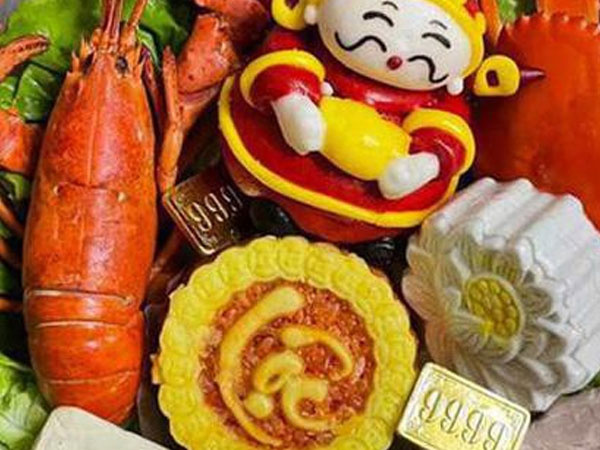 Thị trường túi giải hạn 'tam tai' sôi động; tôm hùm, cua khủng... vào mâm cúng Thần tài