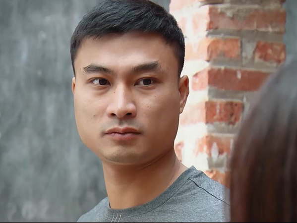 Phố trong làng tập 52: Hoài có thai, Hiếu vác dao đến hỏi tội Thuận