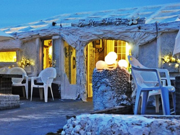 Tiệm cafe lãng mạn bậc nhất, mở cửa 24/7, không lấy tiền khách ở đảo Jeju